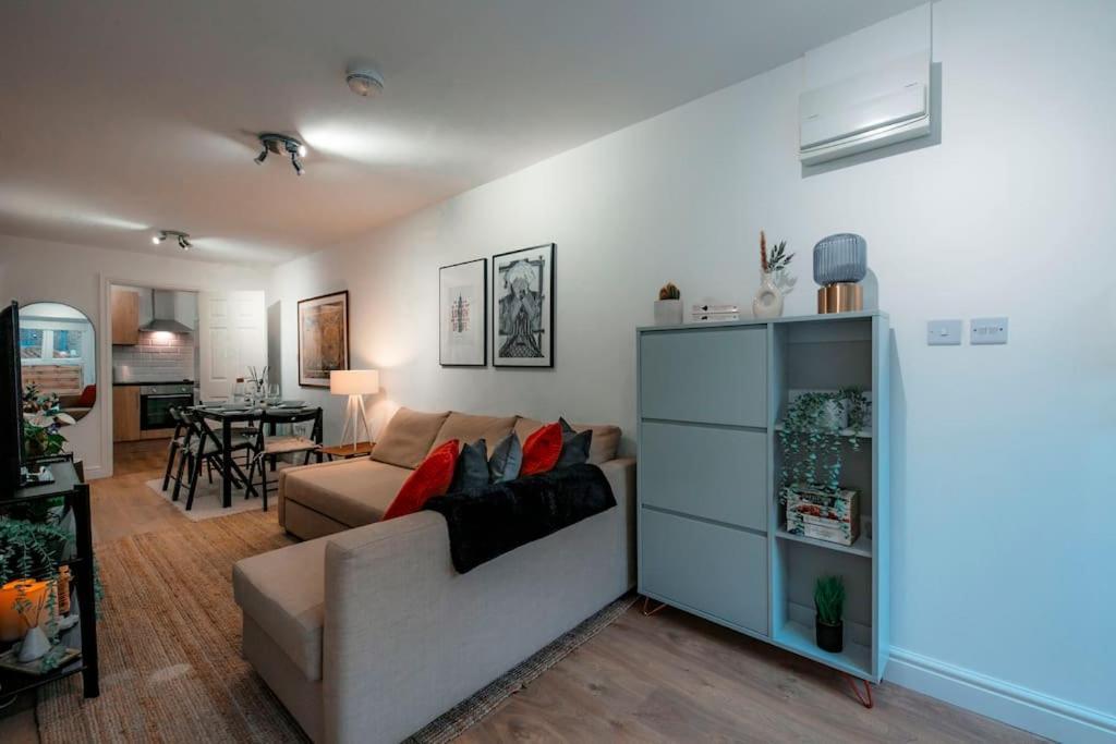 Апартаменты 2br L 2ba With Patio-sleep 6 *
