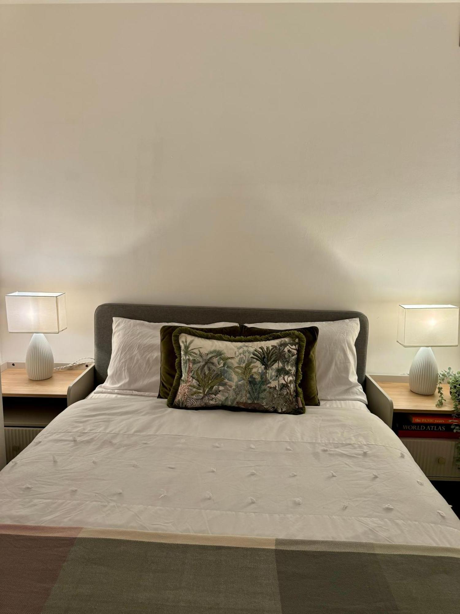 Апартаменты 2br L 2ba With Patio-sleep 6
