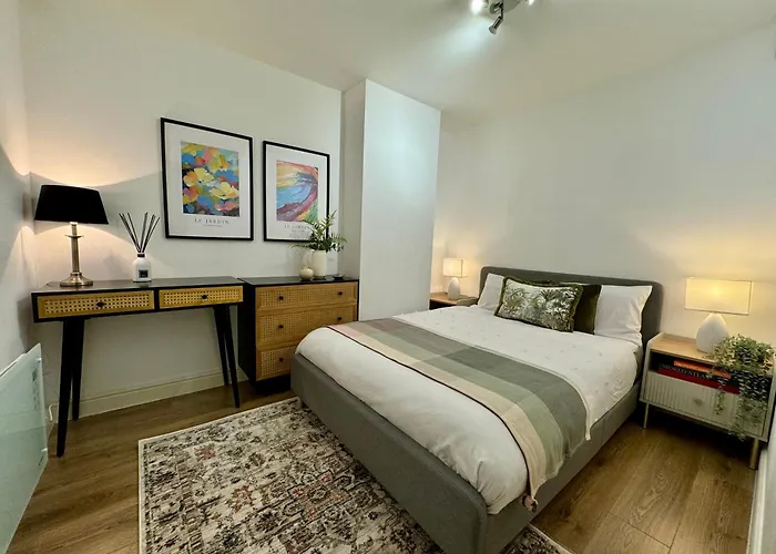 Holiday Home 2Br L 2Ba With Patio-Sleep 6